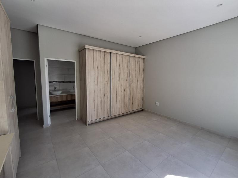 3 Bedroom Property for Sale in Shelley Point Western Cape